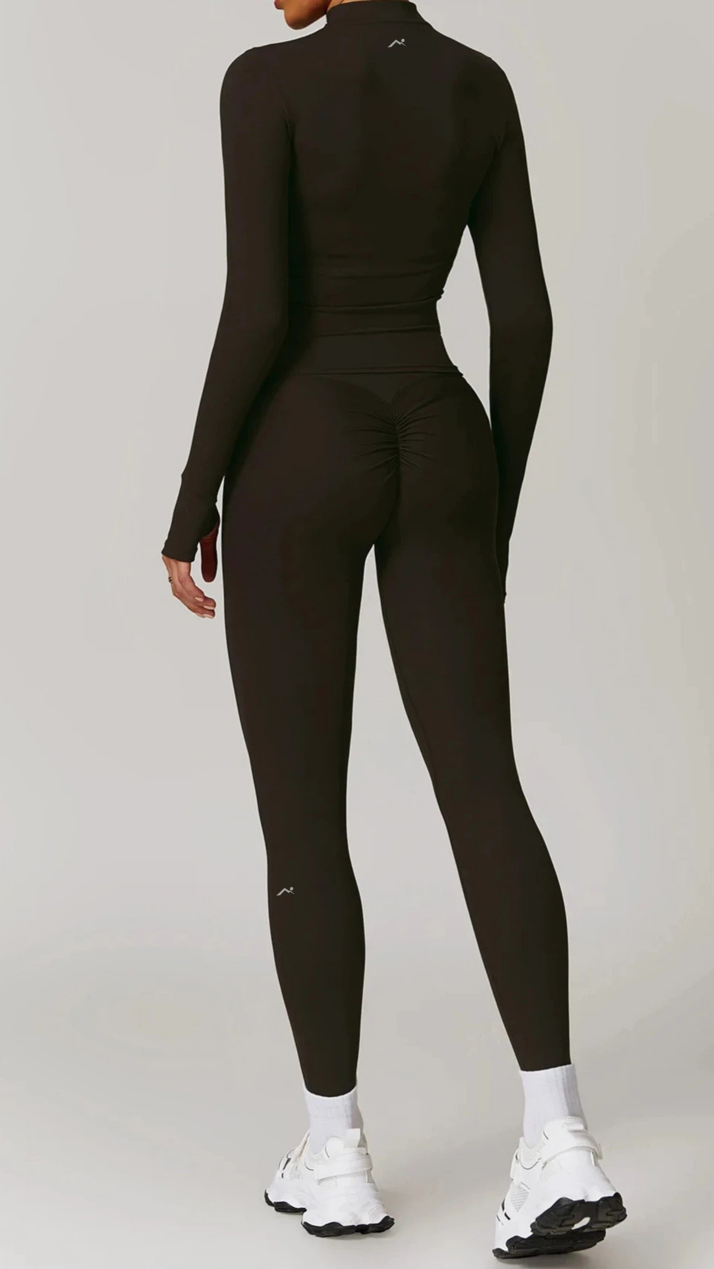 LUXE ג׳קט צמוד עם כיסים