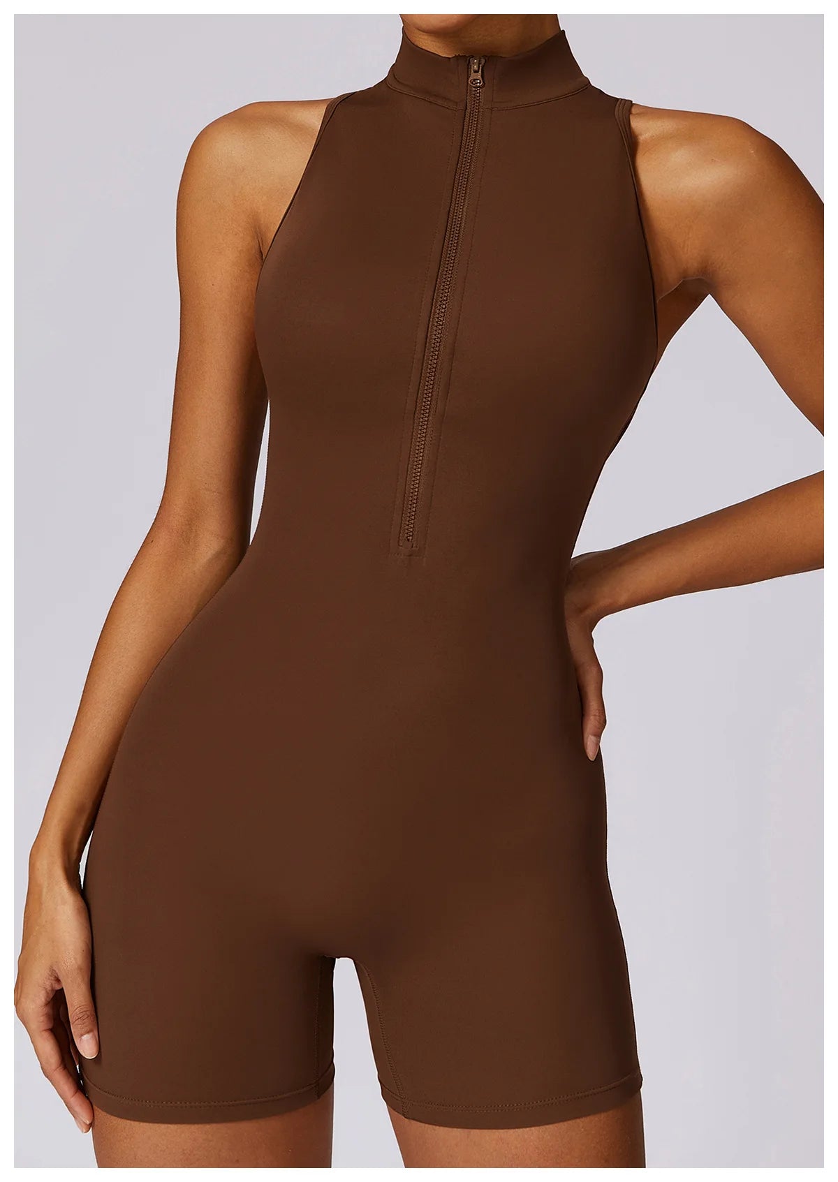 LUXE אוברול קצר ספורטיבי