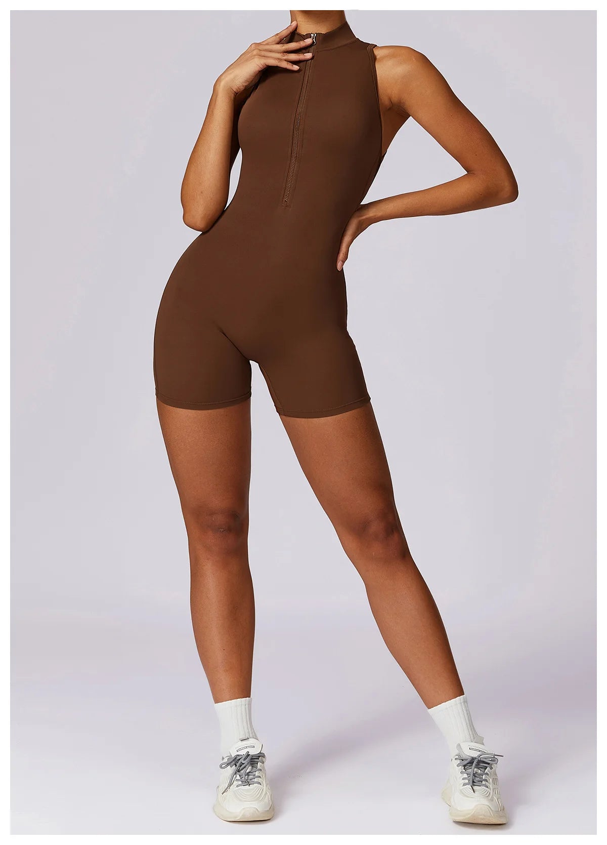 LUXE אוברול קצר ספורטיבי